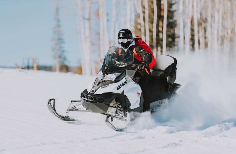 Snowmobiling | Timber Ridge Lodge Ouray